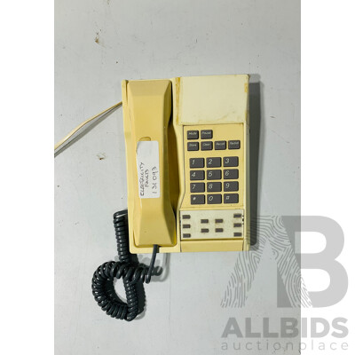 Retro Telecom Touchfone 200 Desk Phone with User Guide