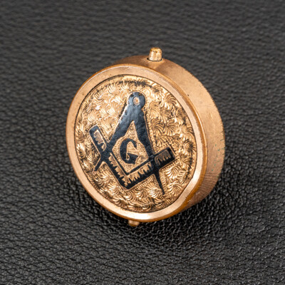 9ct Antique Masonic Lapel Pin, 21mm, 8.44 Grams