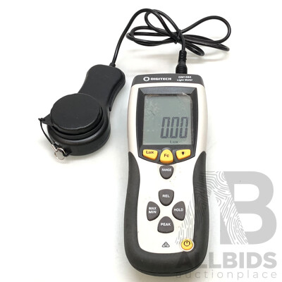 Digitech QM1584 400K Lux Meter Kit