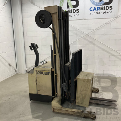 CROWN 30WRTT210 1.4Ton (5.3m Lift) Electric Walkie Reach Forklift