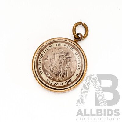 1911 Coronation of King George V Dei Cratia Rolled Gold Pendant with Portrait on Reverse Side, 20mm, Rare