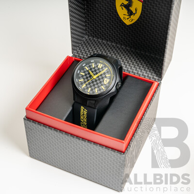 Scuderia Ferrari 45.4mm Pit Crew Watch, Model 830286