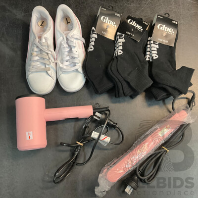 Puma Ladies Size 7 Shoes & Anko Hair Dryer & Straightener & Glue Black Socks - Lot of 5