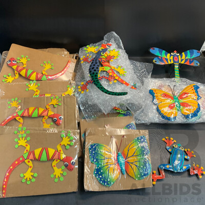 Metal Decorative Indoor Outdoor Hanging Wall Art - Gecko Lizard, Butterfly, Dragonfly, Frog - Lot of 45